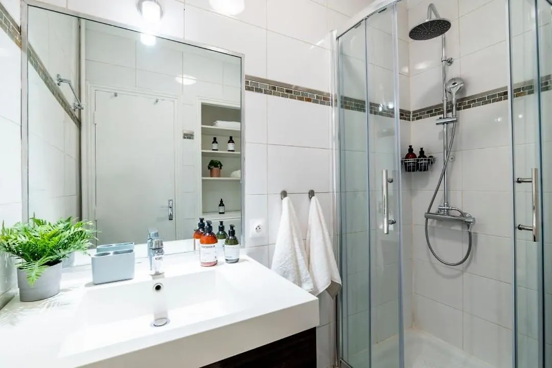 Stylish Parisian Flat In The Marais - Saint-Paul Apartment  Paris